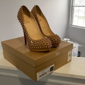 Christian Louboutin nude alti spikes pumps 38.5